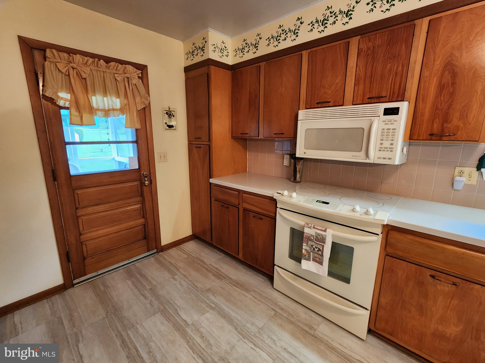 2015 Robertson Road Bel Air, MD 21015 - Photo 10 of 64 Kitchen located in the rear of the house