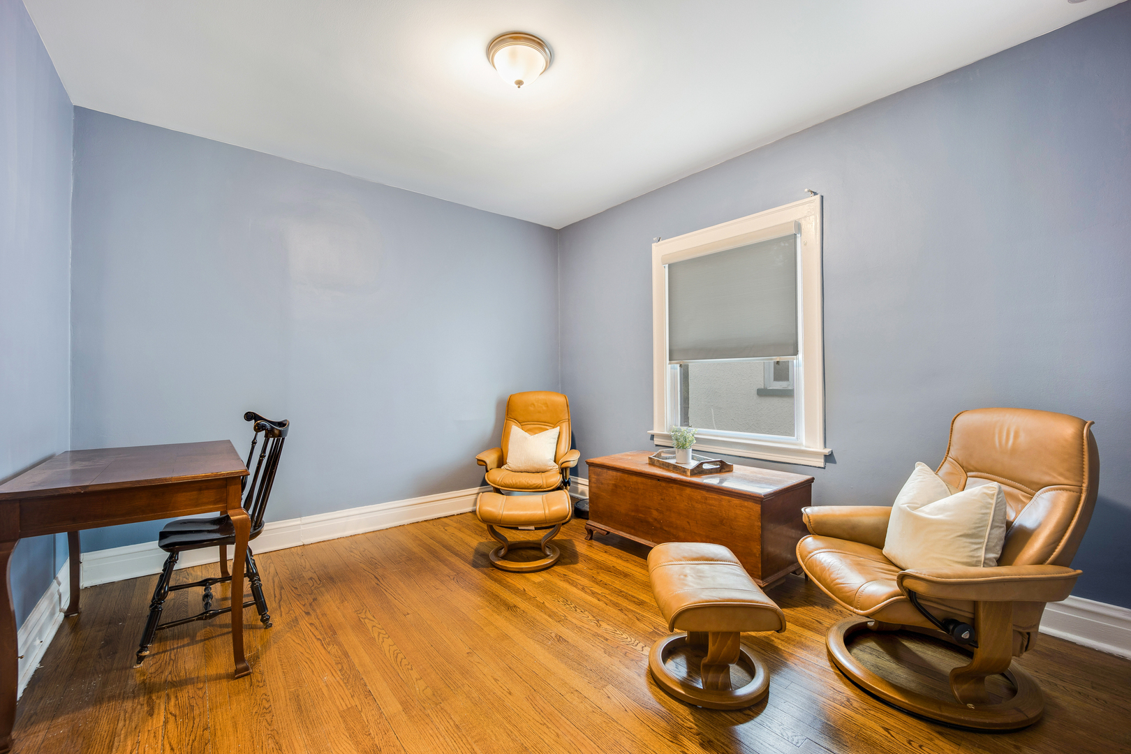 313 Blackhawk Road Riverside, IL 60546 - Photo 9 of 16