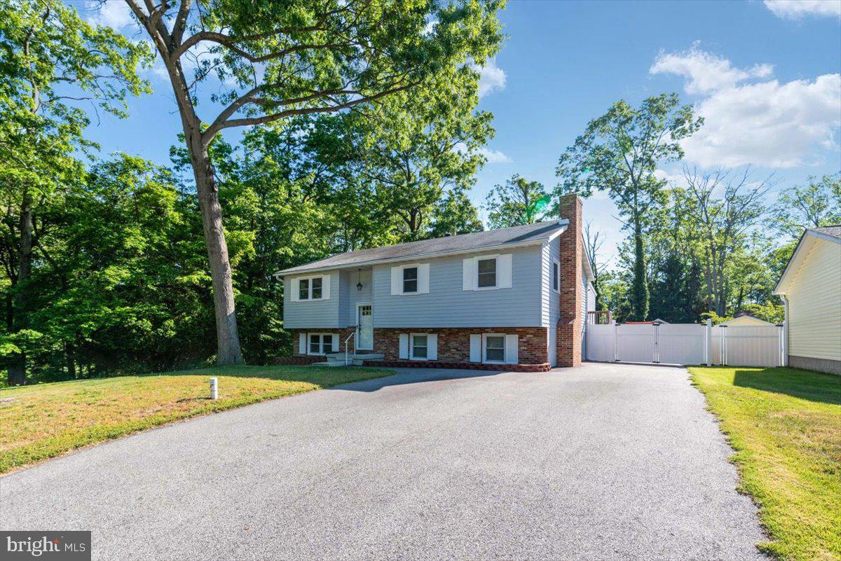 193 Hickory Point Road Pasadena, MD 21122 - Photo 1 of 40 Gallery Image 1
