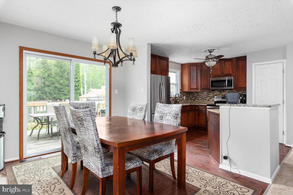 193 Hickory Point Road Pasadena, MD 21122 - Photo 12 of 40 Gallery Image 12