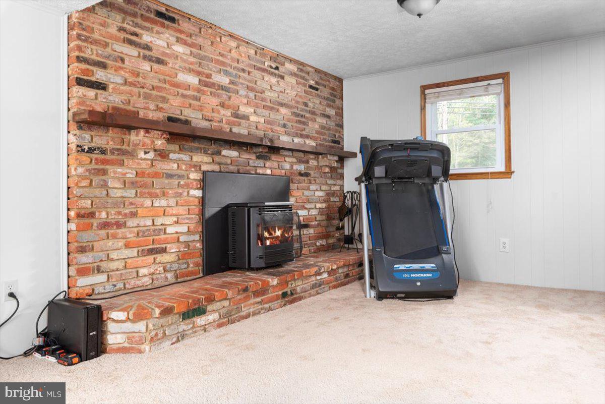 193 Hickory Point Road Pasadena, MD 21122 - Photo 26 of 40 Gallery Image 26
