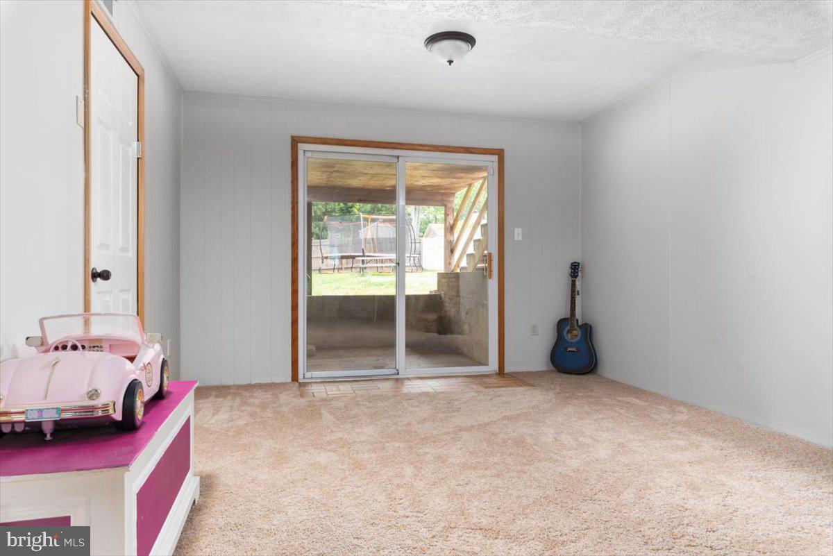 193 Hickory Point Road Pasadena, MD 21122 - Photo 35 of 40 Gallery Image 35