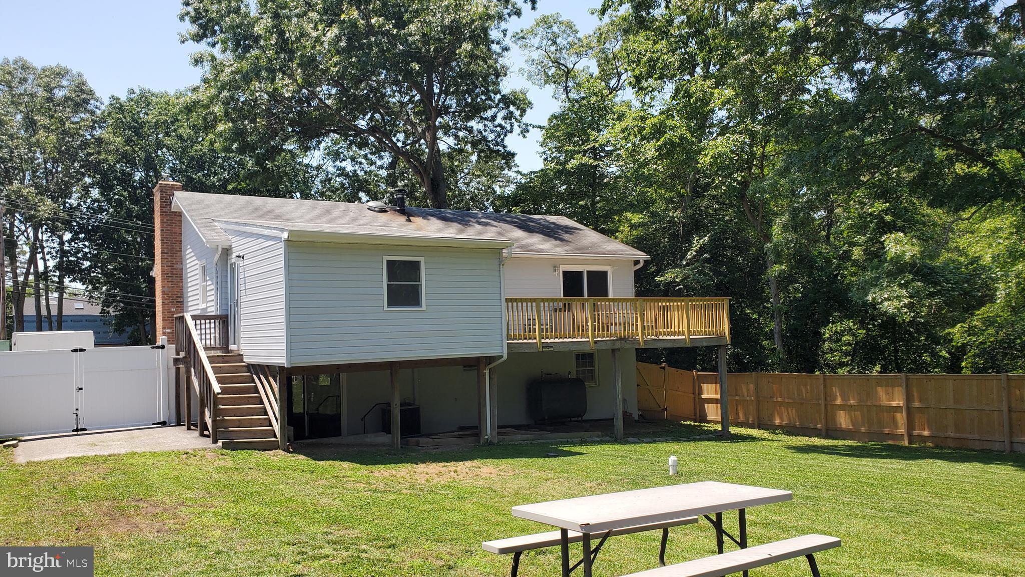 193 Hickory Point Road Pasadena, MD 21122 - Photo 39 of 40 Gallery Image 39