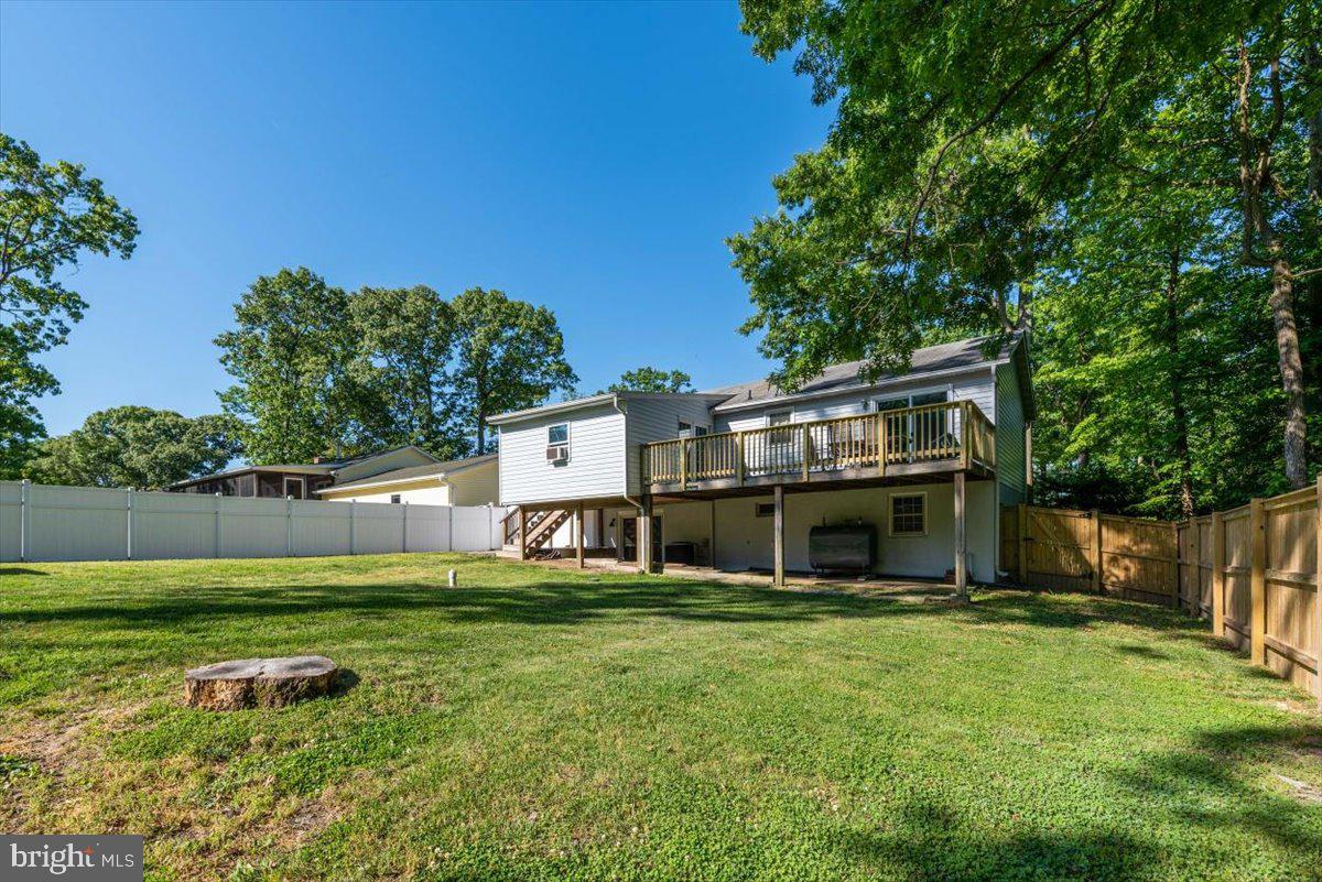 193 Hickory Point Road Pasadena, MD 21122 - Photo 5 of 40 Gallery Image 5