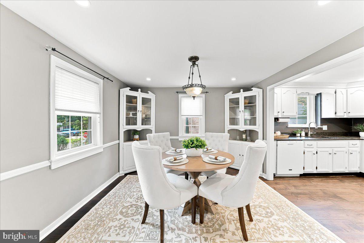 227 Sandy Bank Road Media, PA 19063 - Photo 7 of 38 Dining Room
