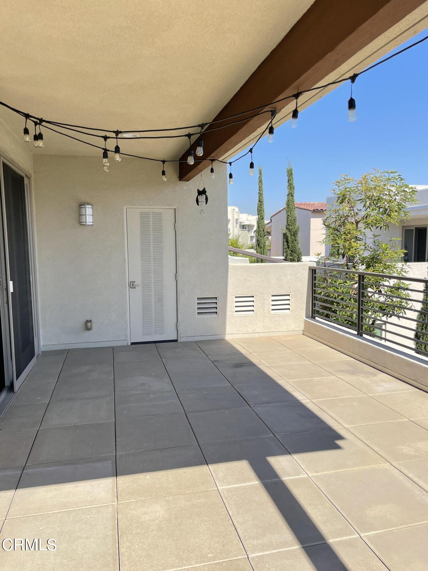 5524 Palm Drive Hawthorne, CA 90250 - Photo 16 of 46 a view of a outdoor space