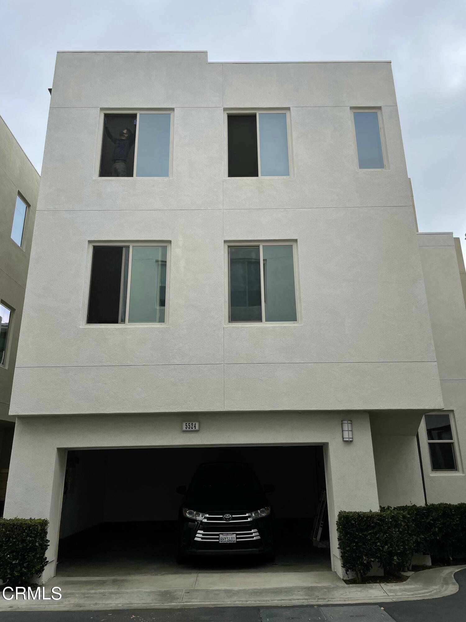 5524 Palm Drive Hawthorne, CA 90250 - Photo 3 of 46