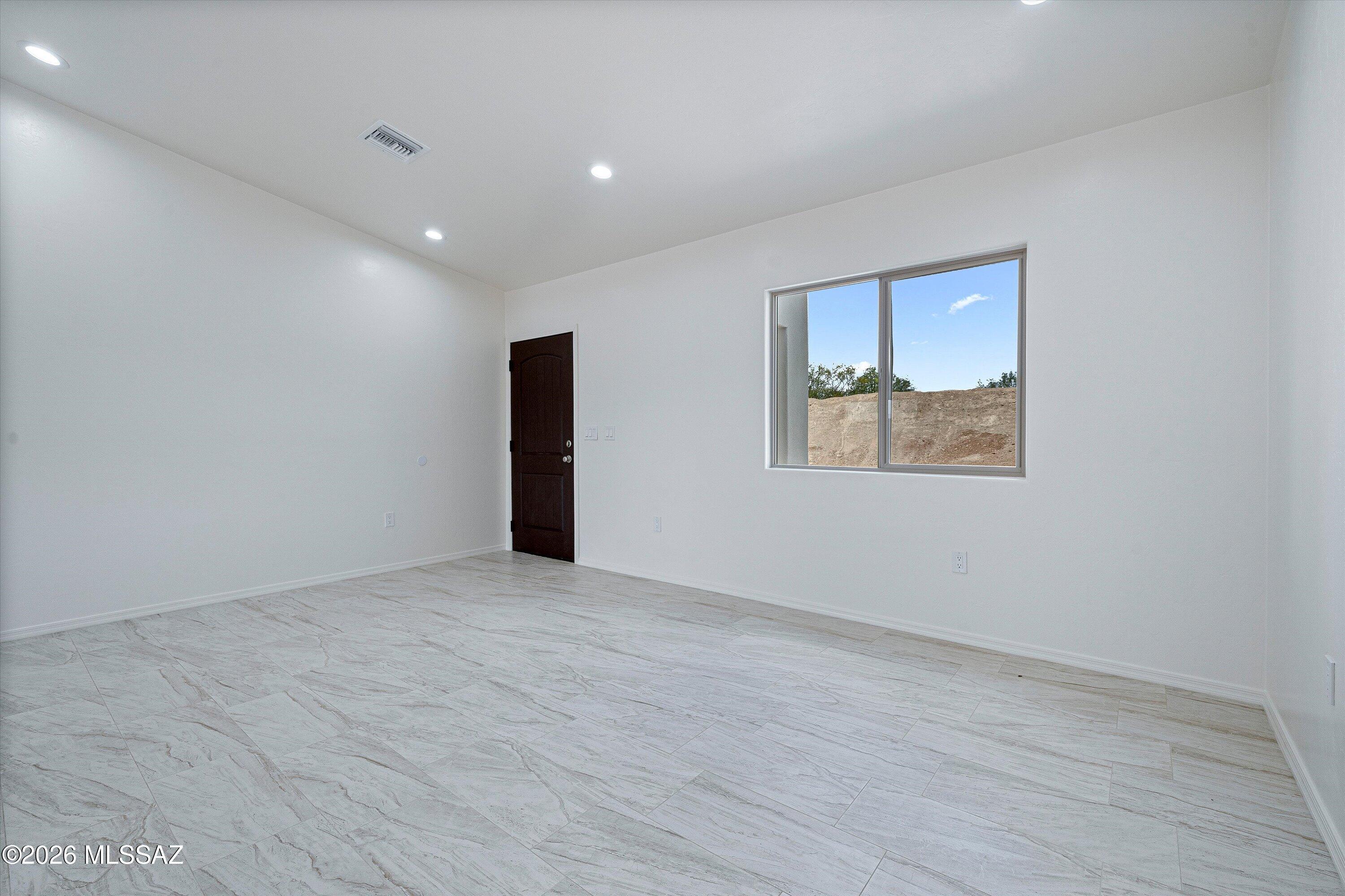 225 Calle Ranuculo Rio Rico, AZ 85648 - Photo 8 of 34