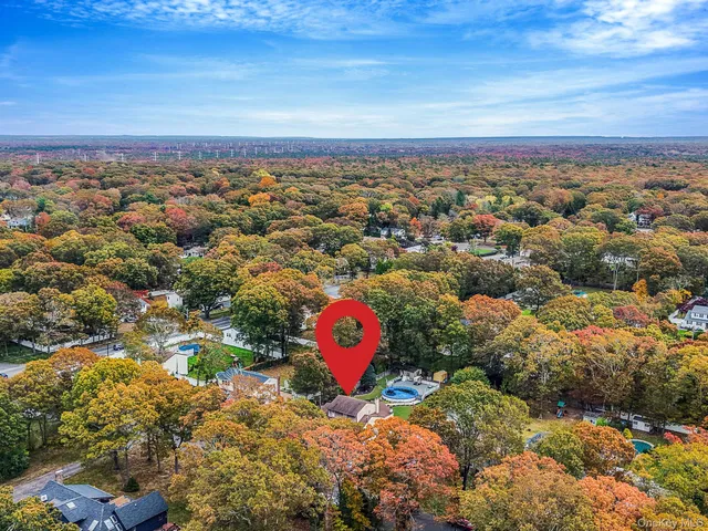 $645,000 | 444 Puritan Drive, Shirley, NY 11967