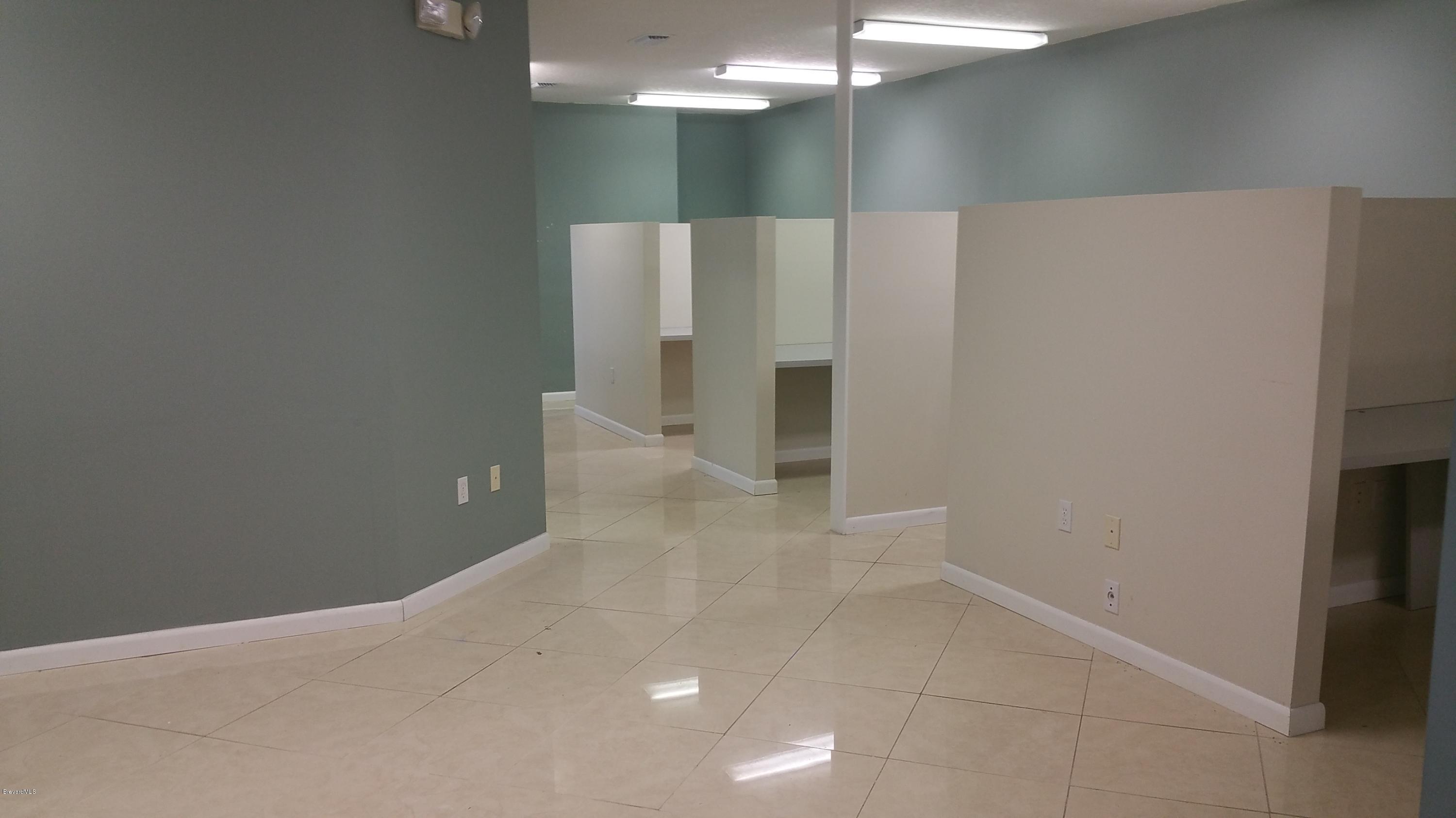 3200 North Wickham Road, Unit 3 Melbourne, FL 32935 - Photo 2 of 4 20150819_115231