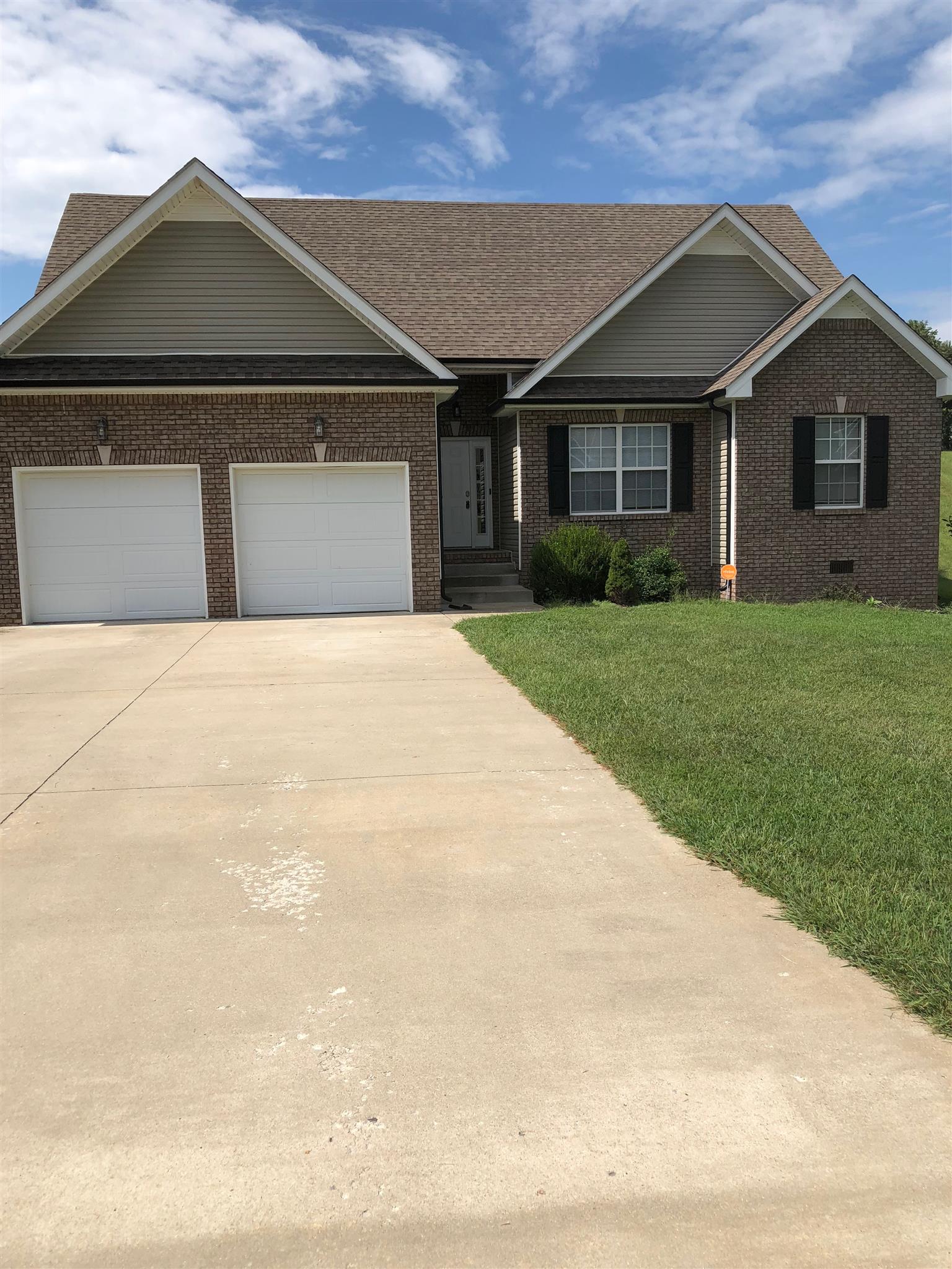 1104 York Meadows Road Clarksville, TN 37042 - Photo 1 of 24 Gallery Image 1