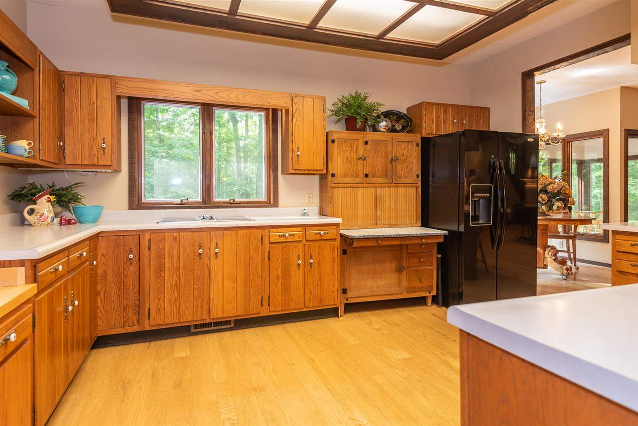 5480 East James Road Bloomington, IN 47408 - Photo 11 of 36 Gallery Image 11
