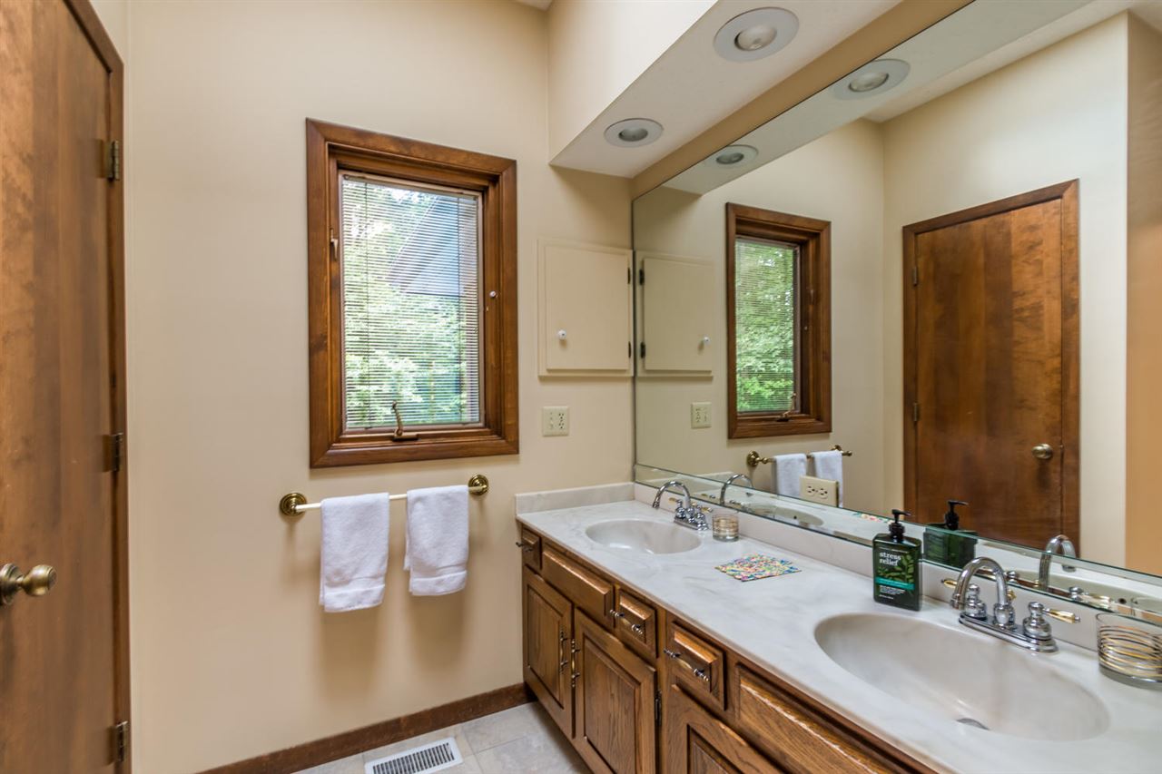 5480 East James Road Bloomington, IN 47408 - Photo 20 of 36 Gallery Image 20