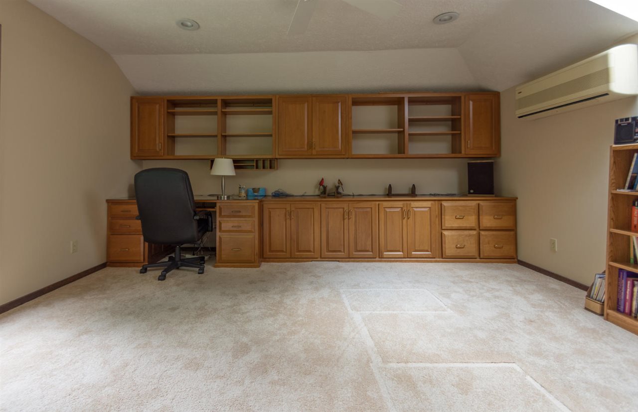 5480 East James Road Bloomington, IN 47408 - Photo 24 of 36 Gallery Image 24