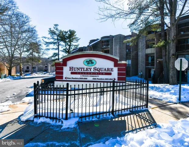 $1,965 | 3319 Huntley Square Drive, Unit A1, Temple Hills, MD 20748