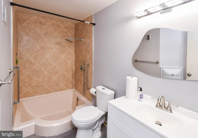 $1,965 | 3319 Huntley Square Drive, Unit A1, Temple Hills, MD 20748