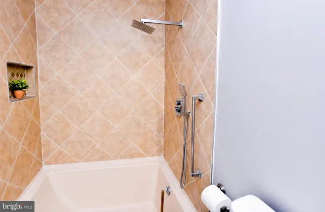 $1,965 | 3319 Huntley Square Drive, Unit A1, Temple Hills, MD 20748