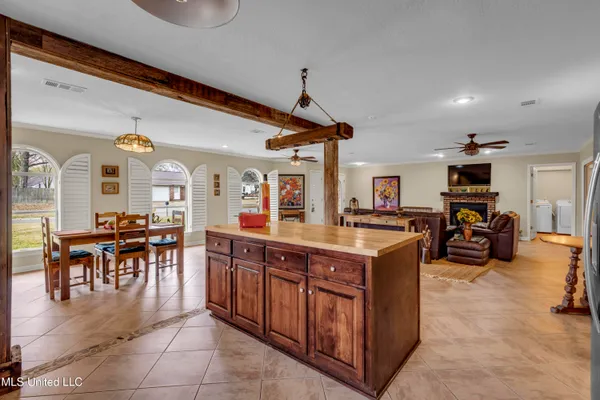 $327,500 | 615 North Haven Drive, Biloxi, MS 39532