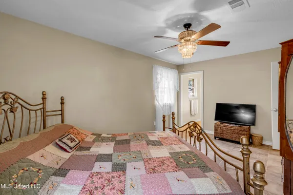 $327,500 | 615 North Haven Drive, Biloxi, MS 39532
