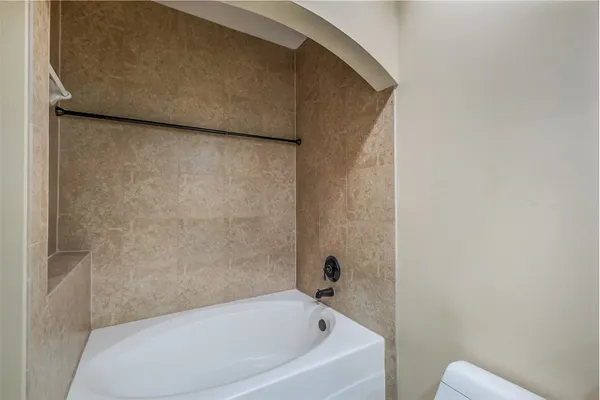 $1,950 | 2203 Dorrington Street, Unit 309, Houston, TX 77030
