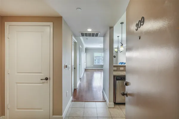 $1,950 | 2203 Dorrington Street, Unit 309, Houston, TX 77030