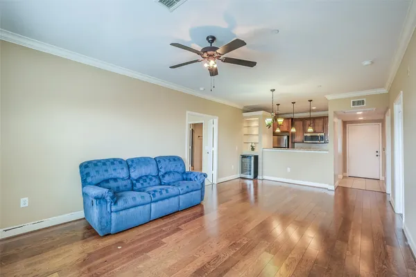 $1,950 | 2203 Dorrington Street, Unit 309, Houston, TX 77030