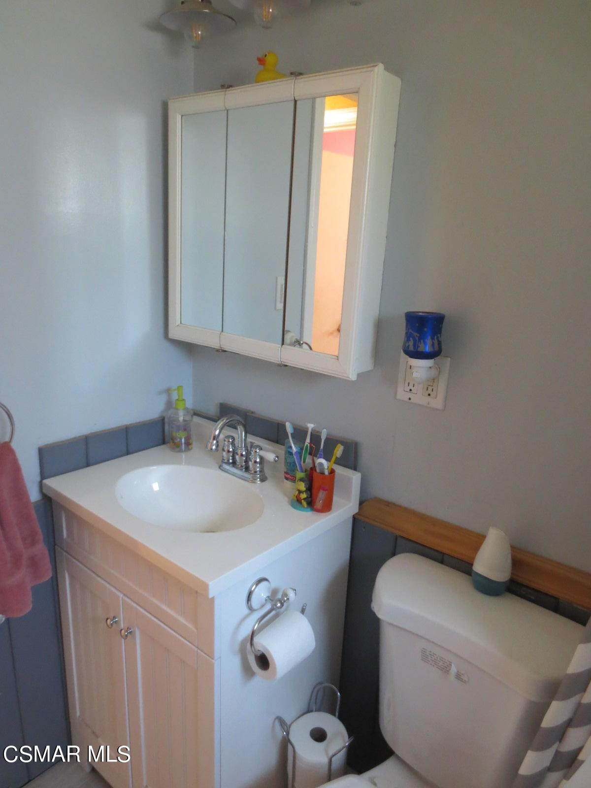 4521 Alpine Street Simi Valley, CA 93063 - Photo 29 of 62 a utility room with a sink a washer and dryer