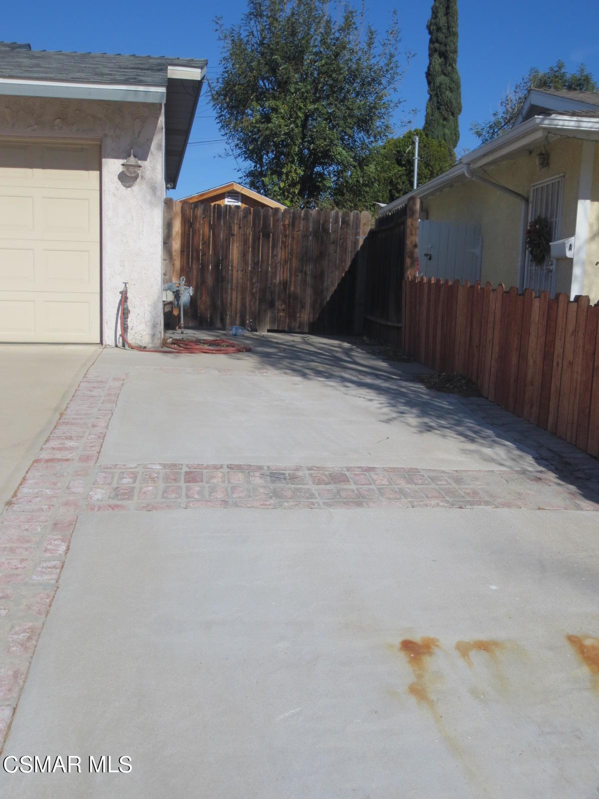 4521 Alpine Street Simi Valley, CA 93063 - Photo 6 of 62 a backyard of a house