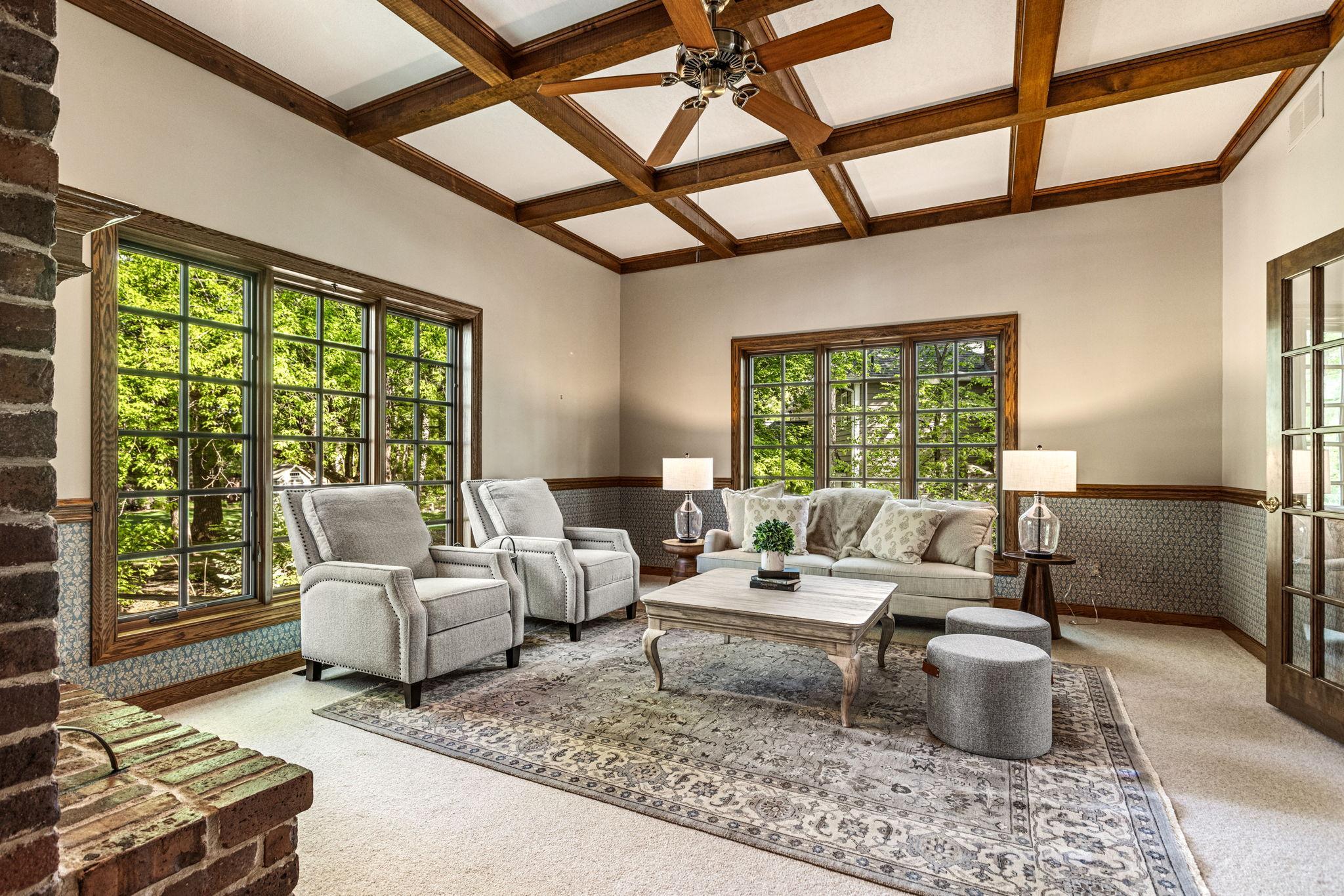 13620 Gurney Path Apple Valley, MN 55124 - Photo 7 of 53
