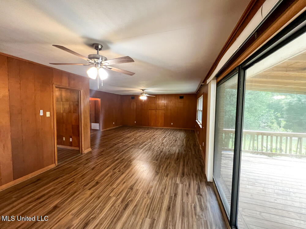 5293 Highway 198 Lucedale, MS 39452 - Photo 12 of 47 IMG_2968