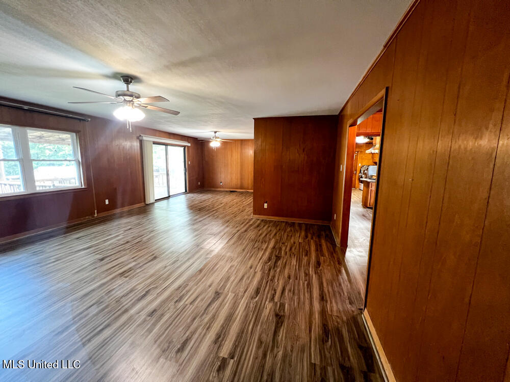 5293 Highway 198 Lucedale, MS 39452 - Photo 15 of 47 IMG_2971