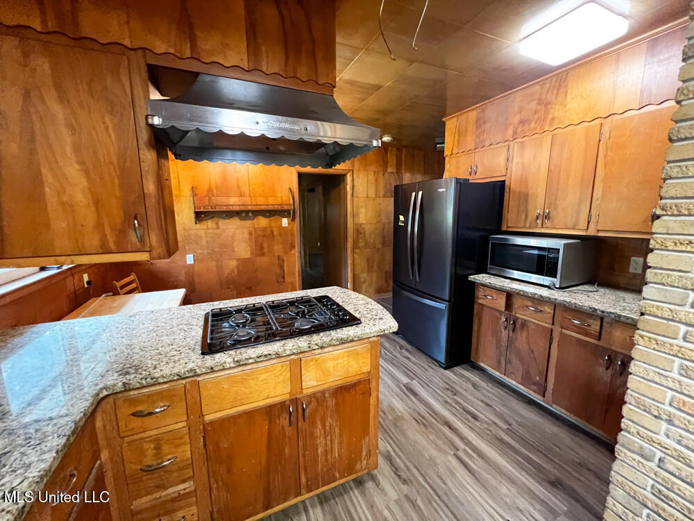 5293 Highway 198 Lucedale, MS 39452 - Photo 10 of 47 IMG_3004