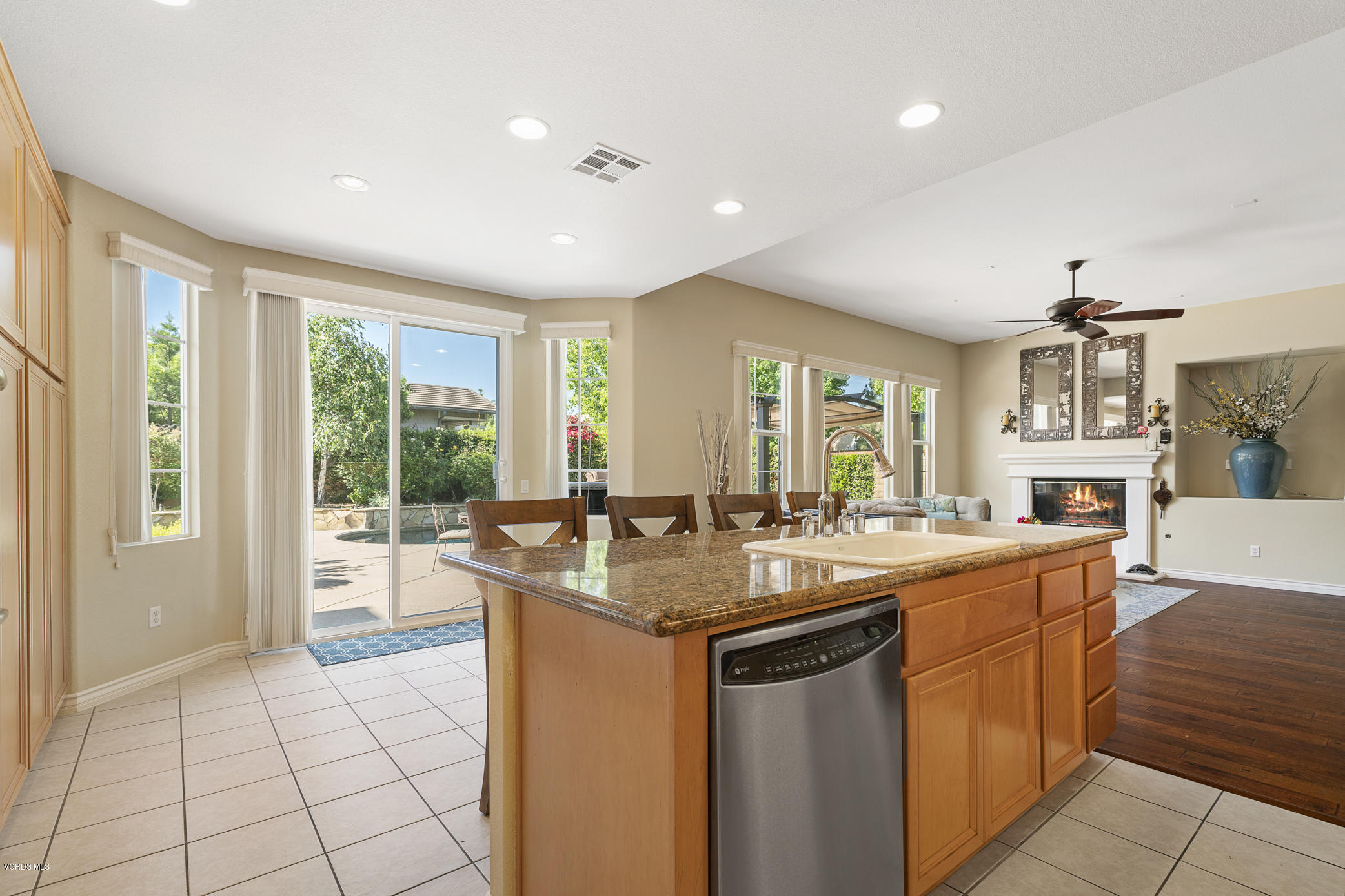 4791 Promenade Street Simi Valley, CA 93063 - Photo 11 of 32 _DSC1857
