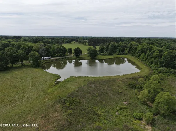$495,000 | 813 Holmesville Road, Jayess, MS 39641