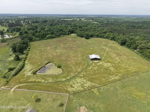 $495,000 | 813 Holmesville Road, Jayess, MS 39641