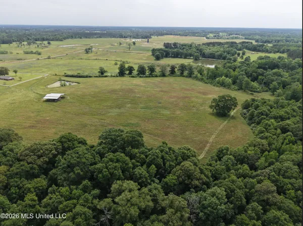 $495,000 | 813 Holmesville Road, Jayess, MS 39641