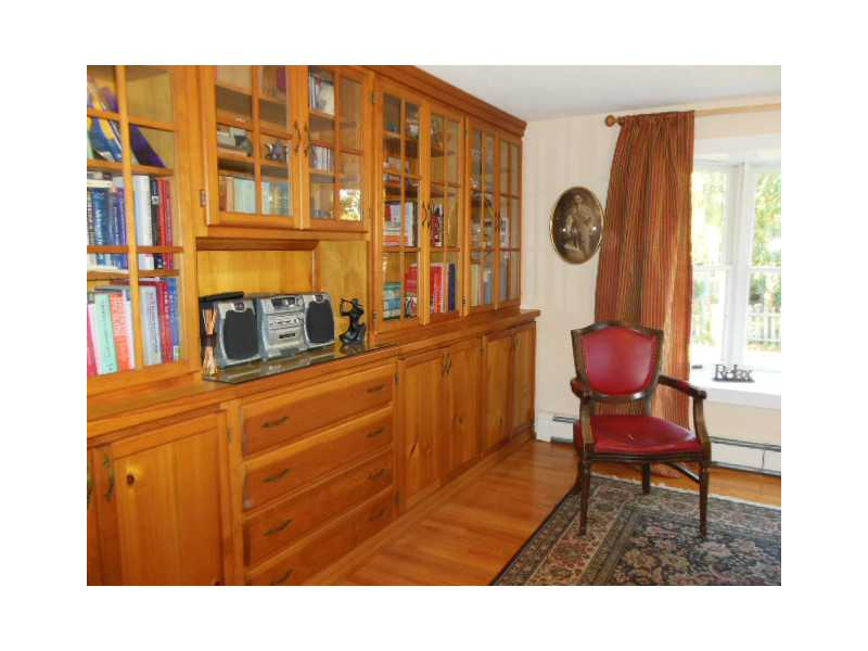 23 Lanphere Road Westerly, RI 02891 - Photo 5 of 23 Dining Room.