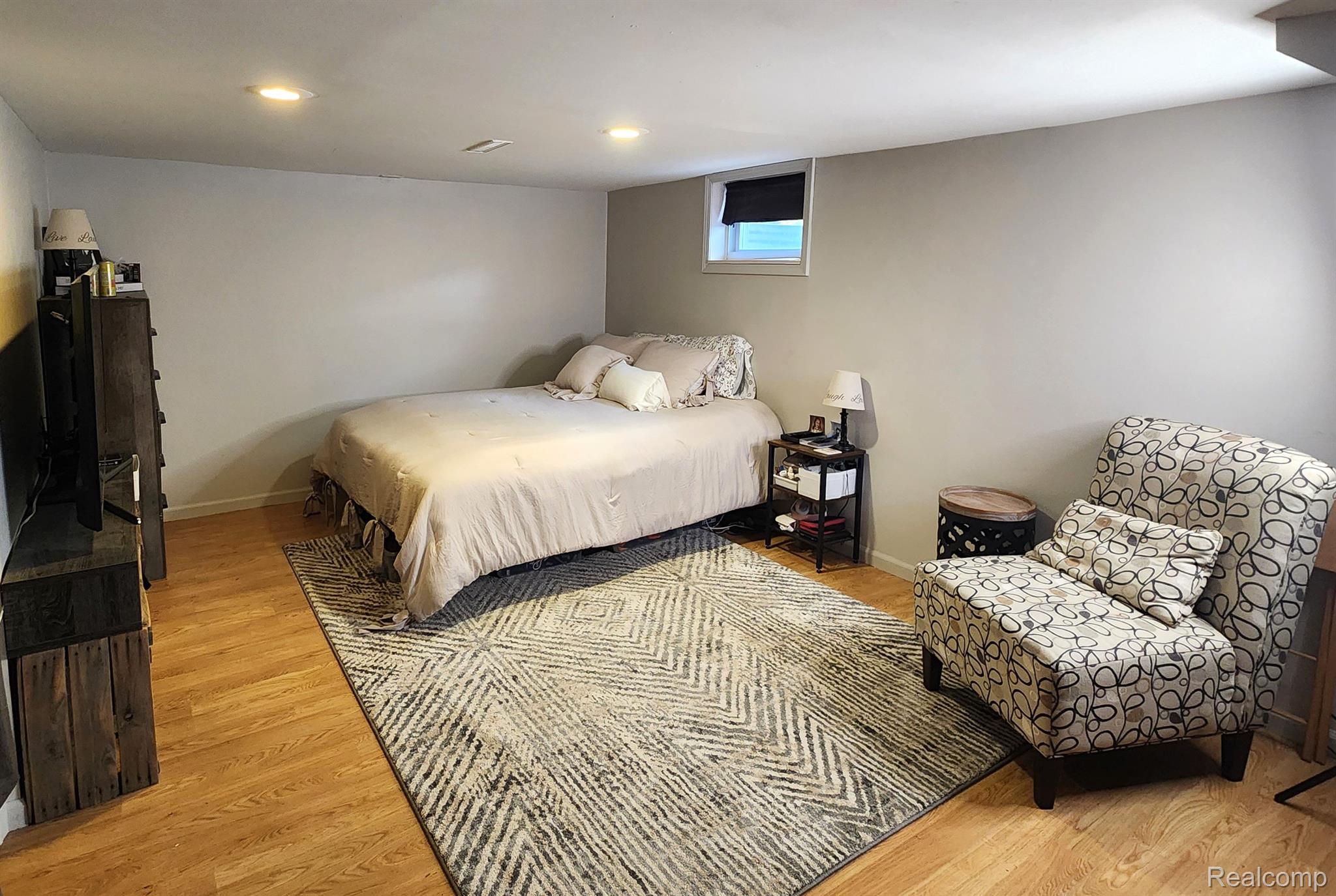 6336 Lapeer Road Burton, MI 48509 - Photo 17 of 30 Gallery Image 17