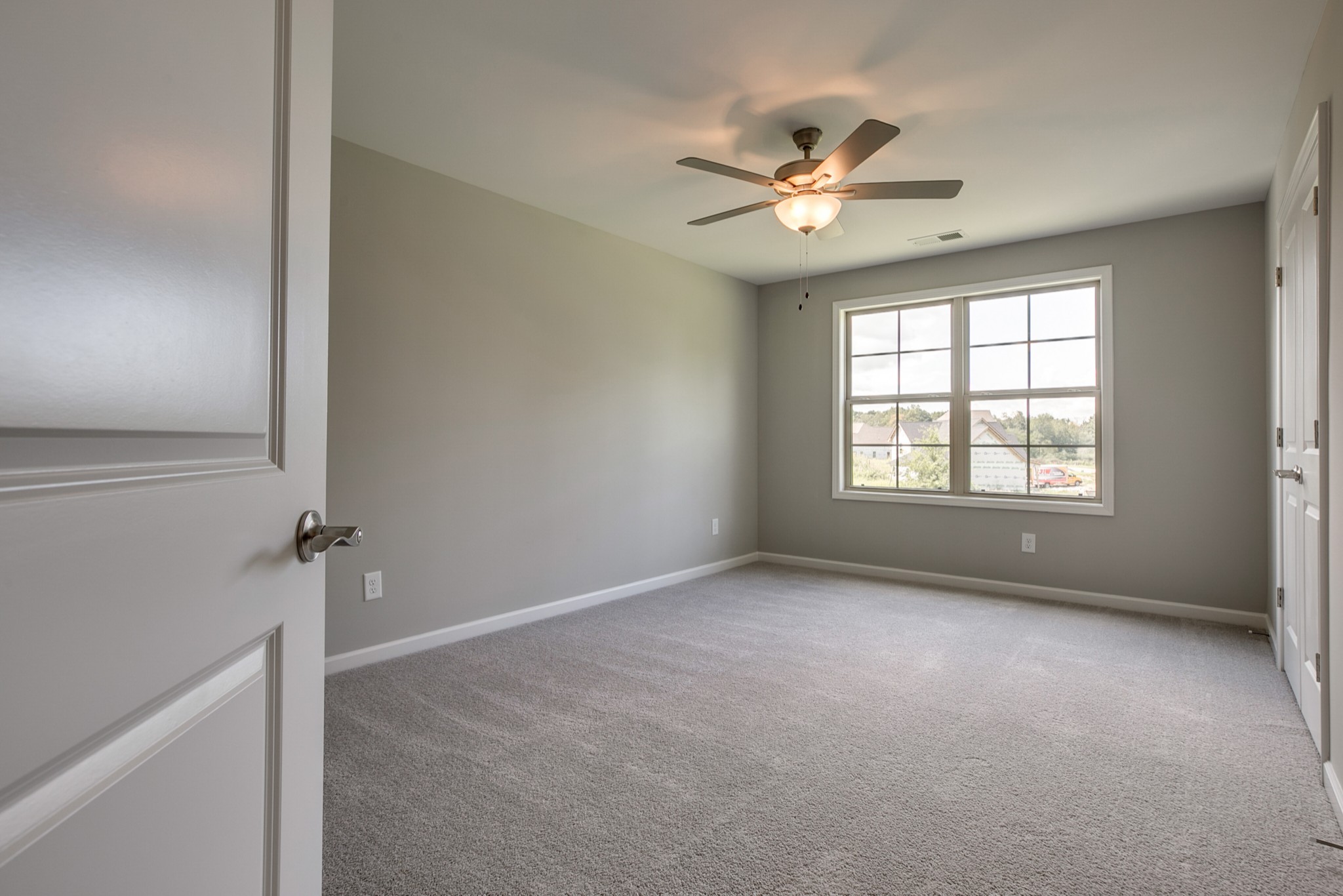 248 Doak Road Manchester, TN 37355 - Photo 16 of 23 a view of an empty room with a window