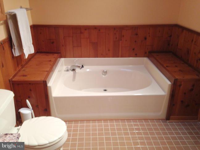 740 Liberty Grove Road Conowingo, MD 21918 - Photo 17 of 17 Upstairs Bath