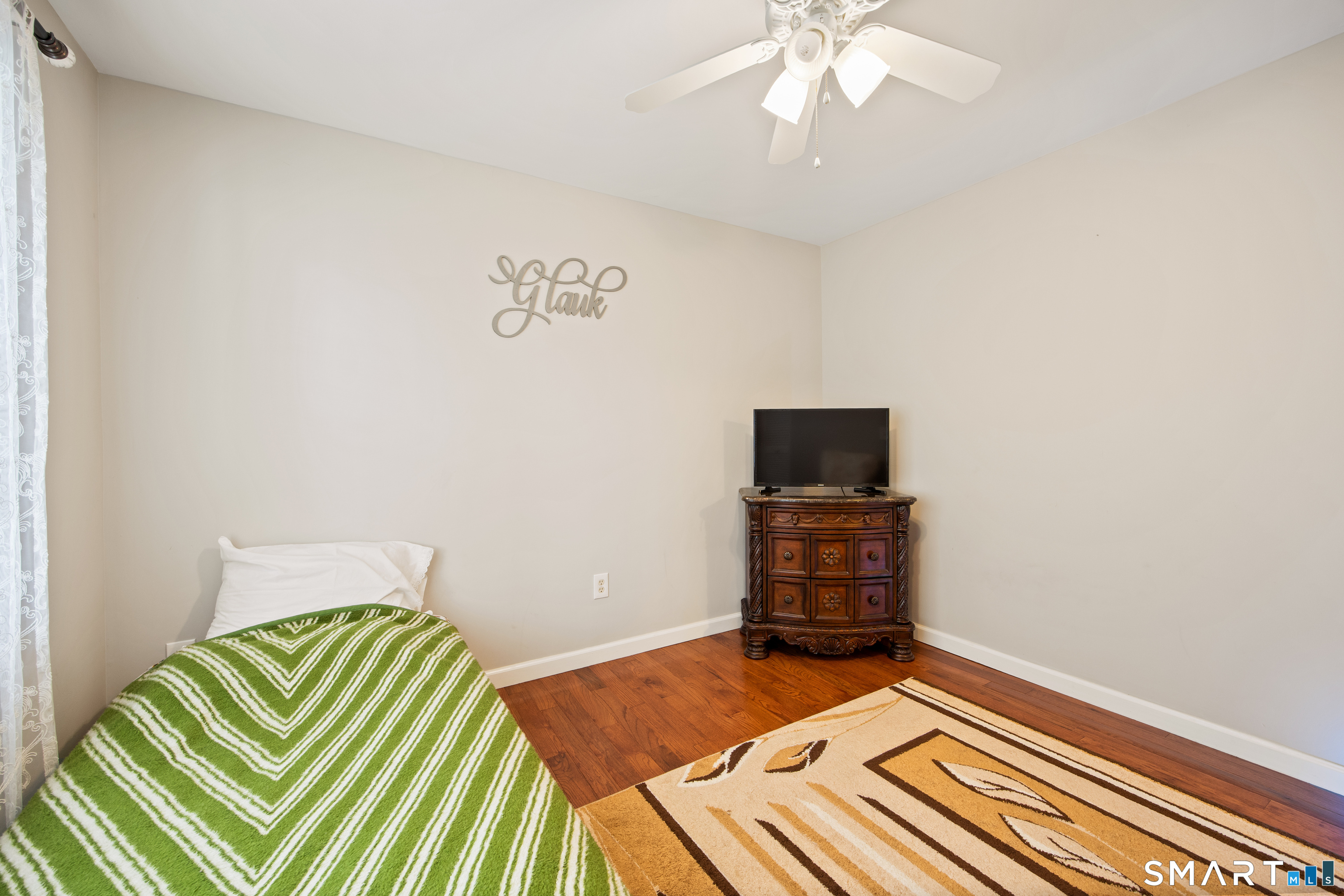 124 Russell Street Waterbury, CT 06708 - Photo 23 of 28 Gallery Image 23