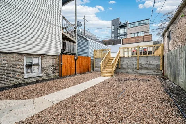 $2,500 | 1626 North Honore Street, Unit 1, Chicago, IL 60622