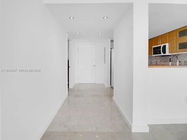 en empty room with painted walls