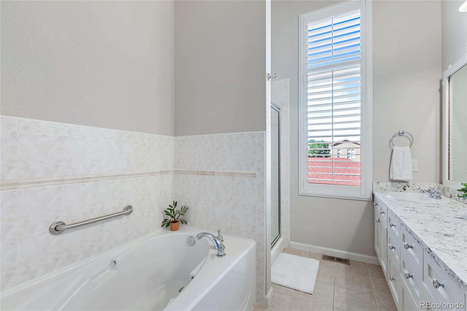 175 Rampart Way, Unit 901 Denver, CO 80230 - Photo 23 of 39 Gallery Image 23