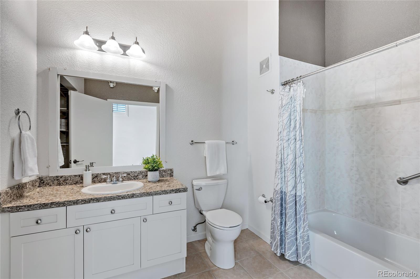 175 Rampart Way, Unit 901 Denver, CO 80230 - Photo 28 of 39 Gallery Image 28
