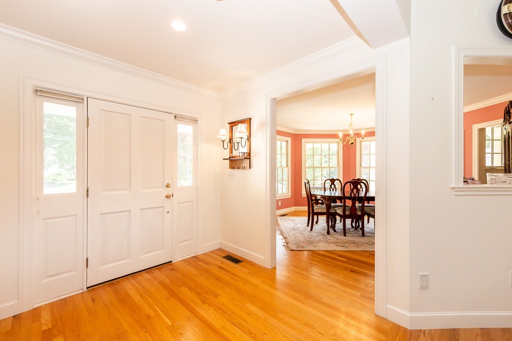 83 East Street Lexington, MA 02420 - Photo 3 of 22 Gallery Image 3