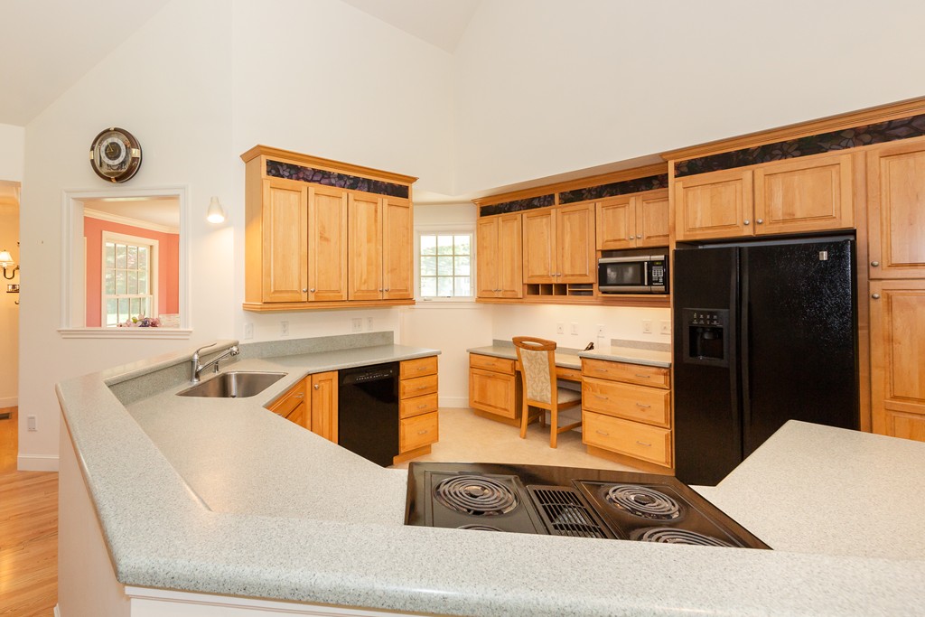 83 East Street Lexington, MA 02420 - Photo 6 of 22 Gallery Image 6