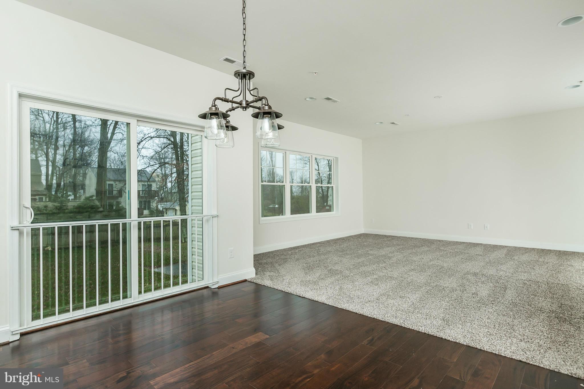 1327 Harbor Road Annapolis, MD 21403 - Photo 15 of 30 Breakfast area