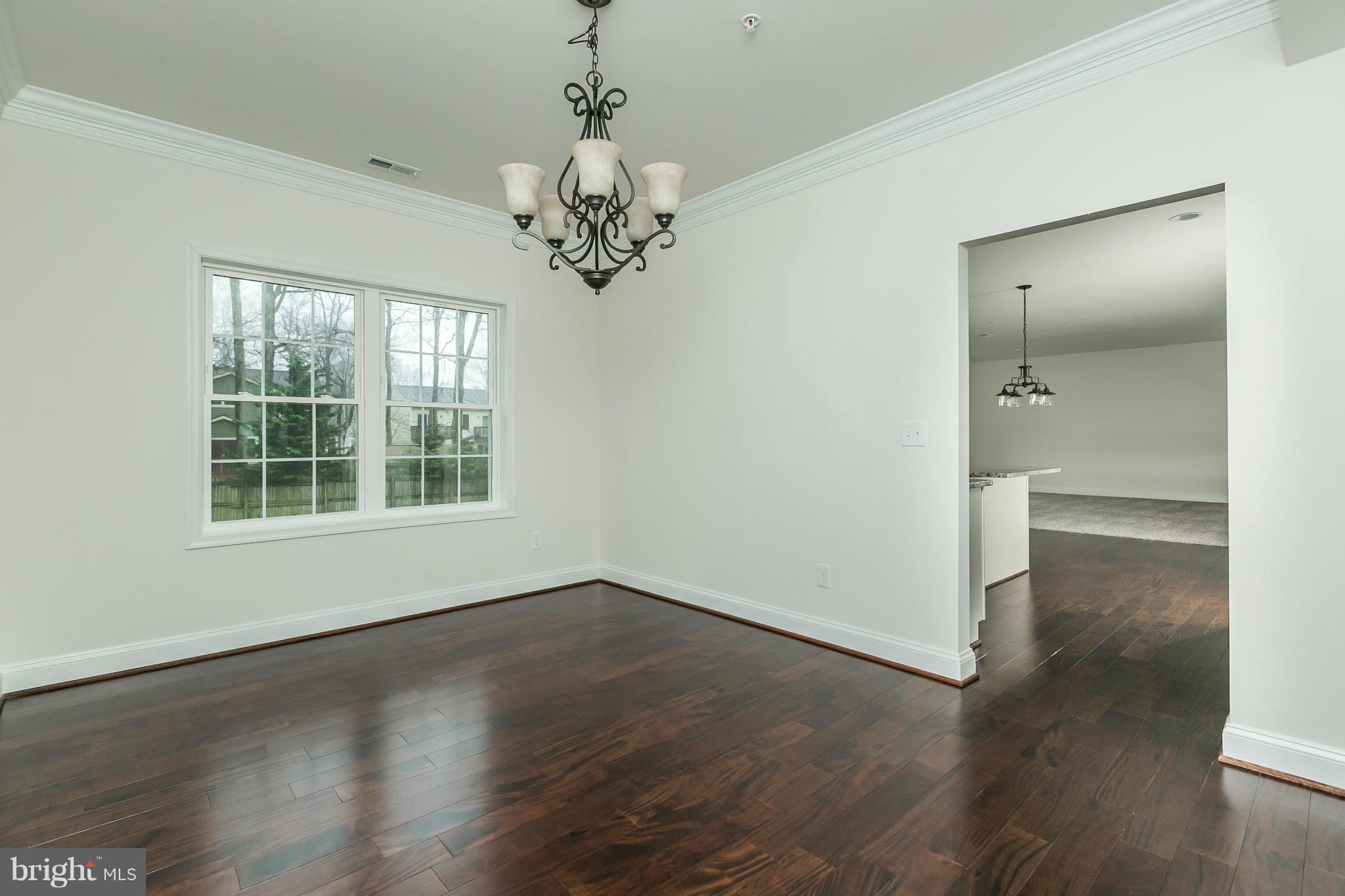 1327 Harbor Road Annapolis, MD 21403 - Photo 7 of 30 Dining Room