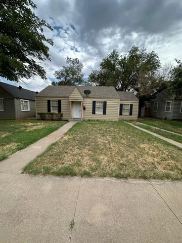 $895 | 2405 22nd Street, Lubbock, TX 79411